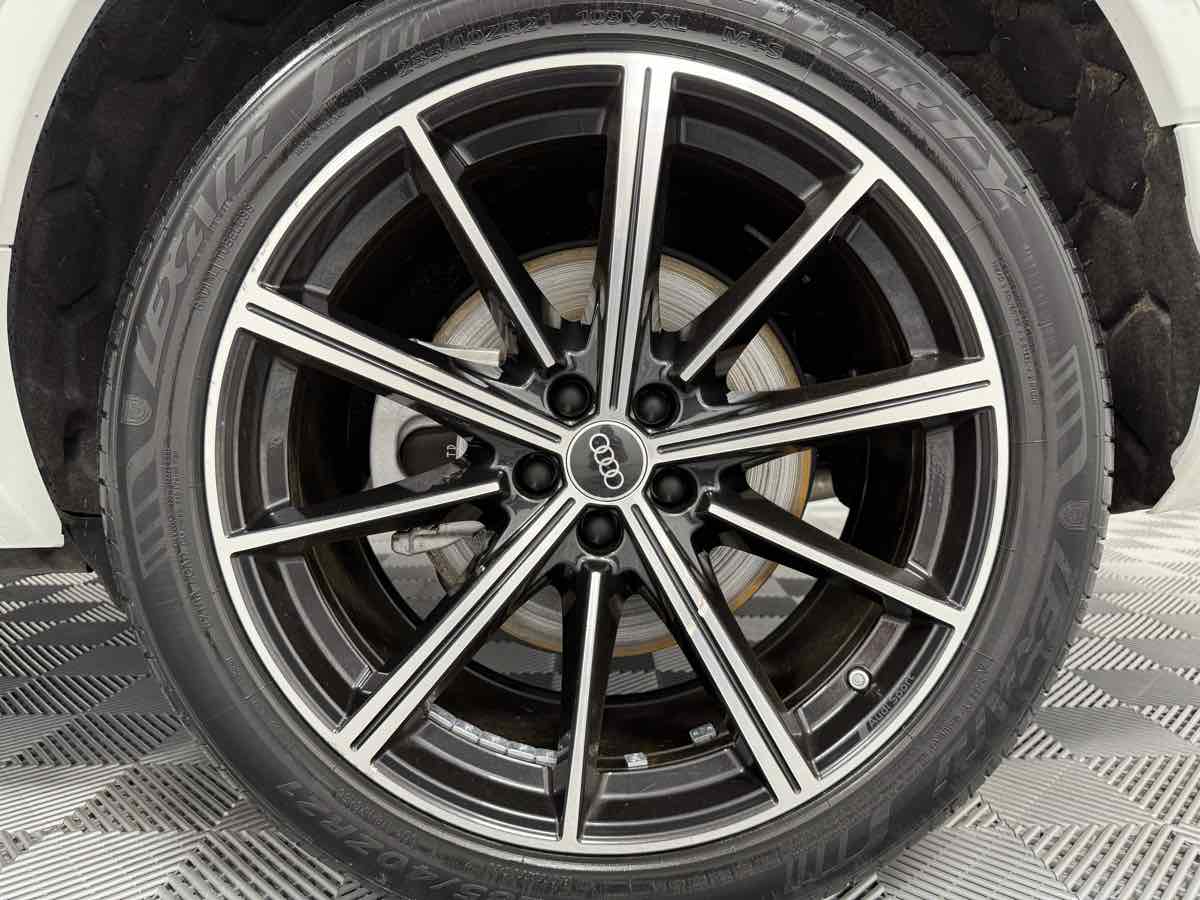 2022 Audi Q7 Premium Plus photo 33