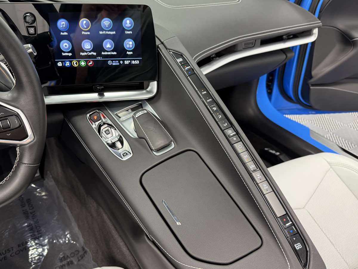 2023 Chevrolet Corvette 1LT photo 18