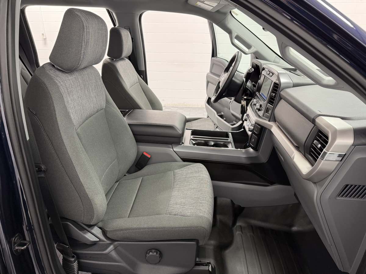 2023 Ford F-150 XLT photo 14