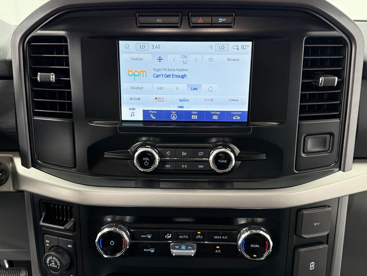 2023 Ford F-150 XLT photo 19