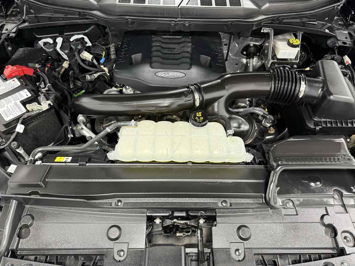 2023 Ford F-150 XLT photo 25