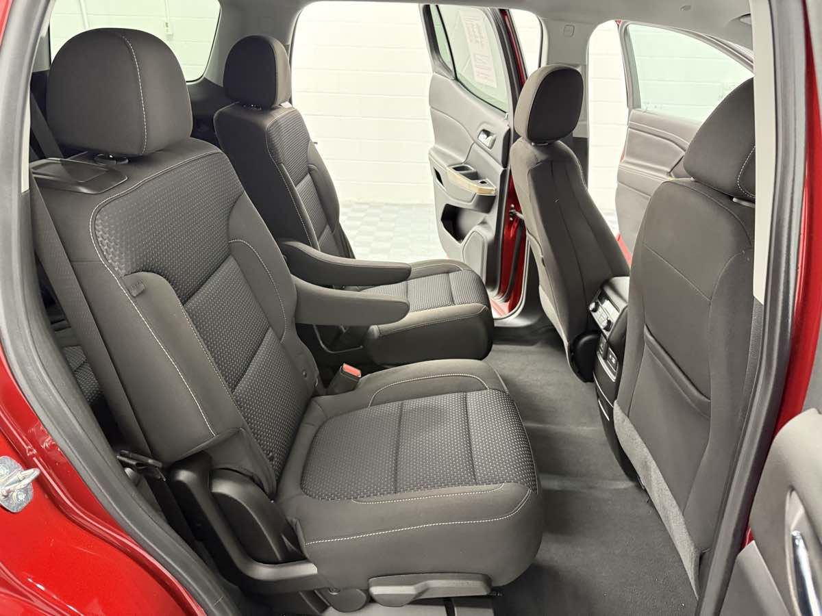 2023 Gmc Acadia SLE photo 10