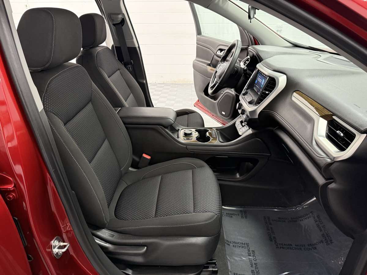 2023 Gmc Acadia SLE photo 12