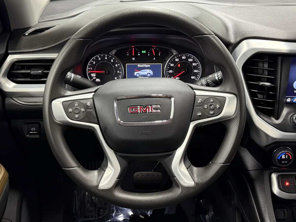2023 Gmc Acadia SLE photo 13