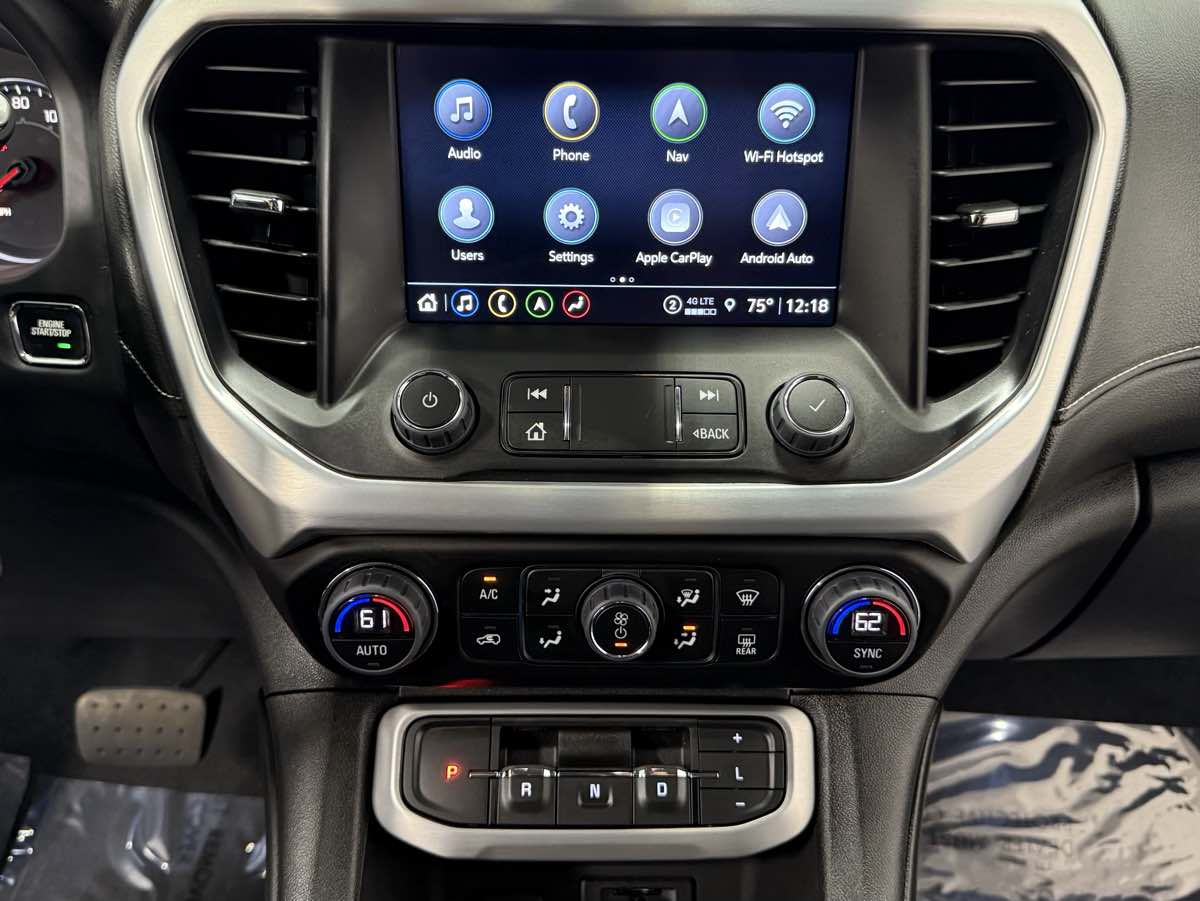 2023 Gmc Acadia SLE photo 16