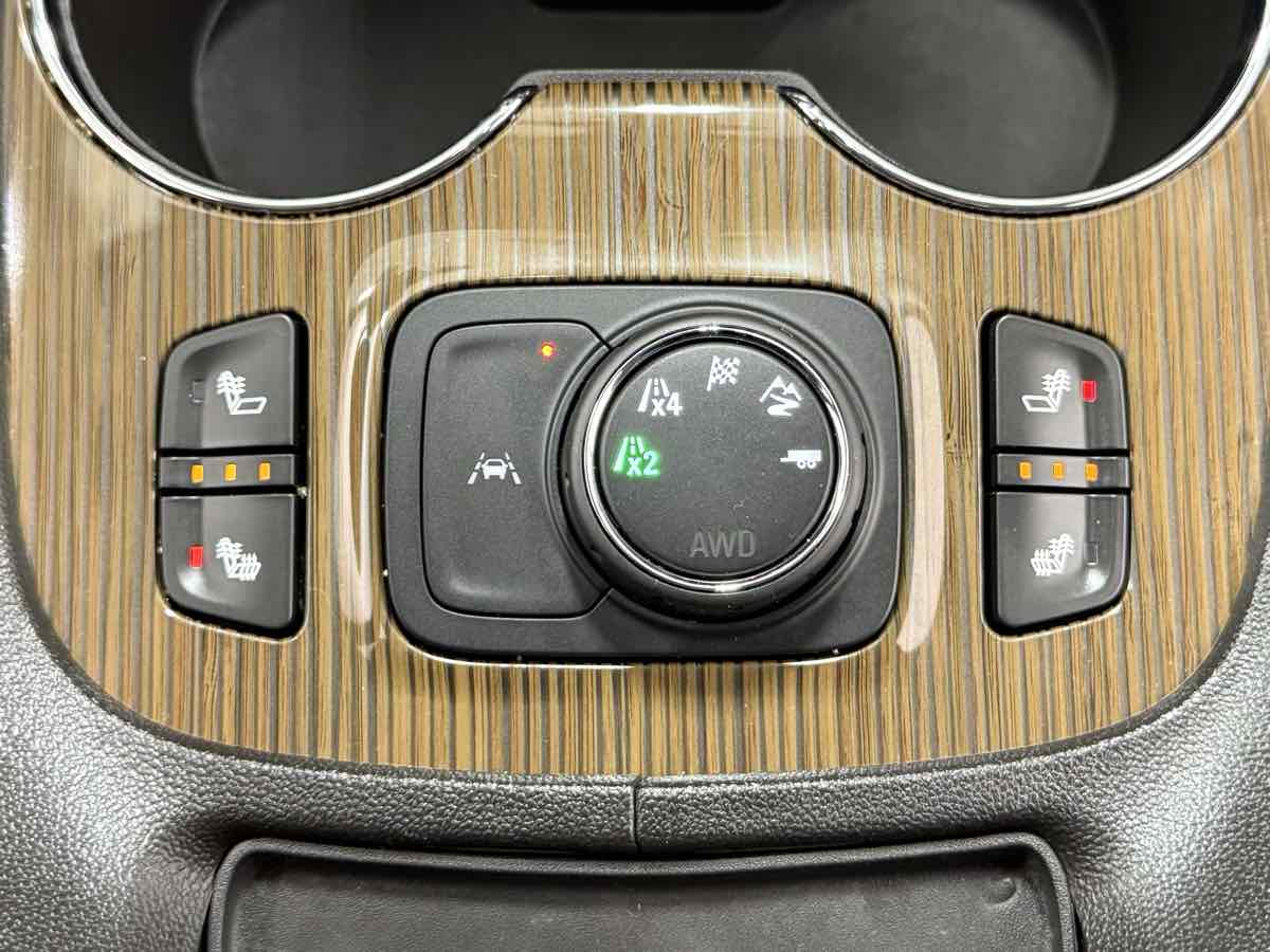 2023 Gmc Acadia SLE photo 20