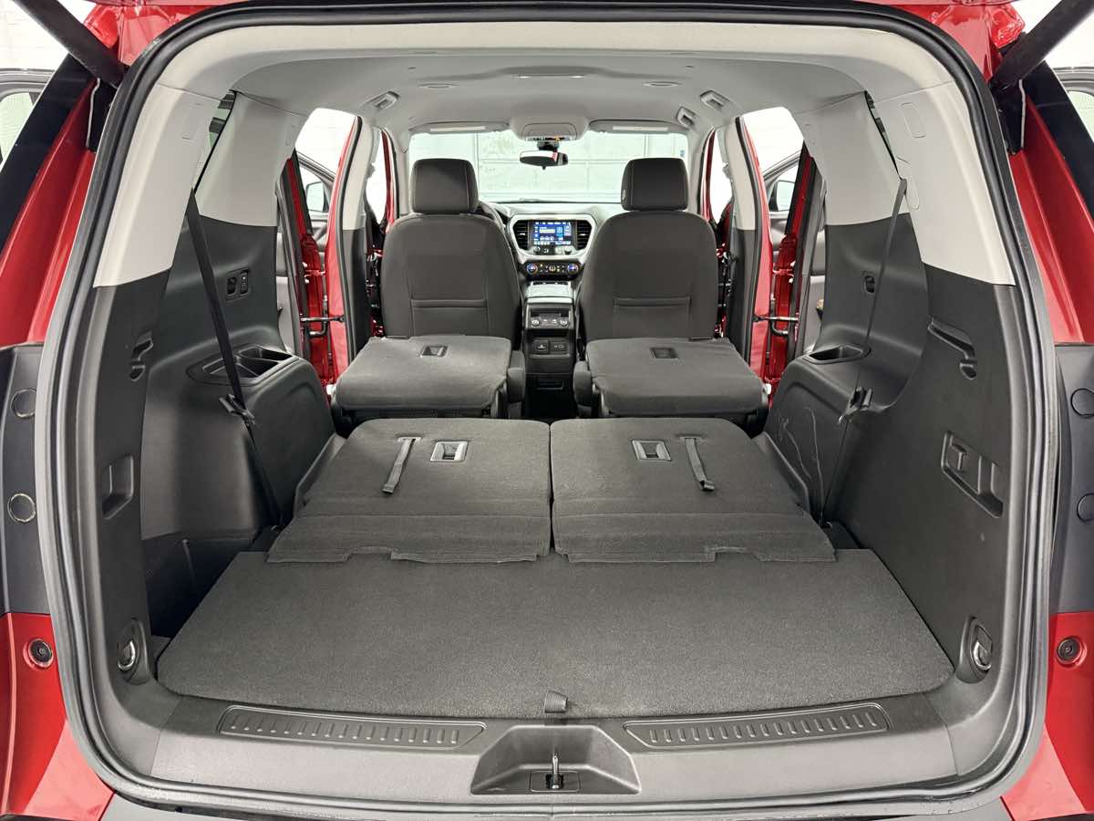 2023 Gmc Acadia SLE photo 24