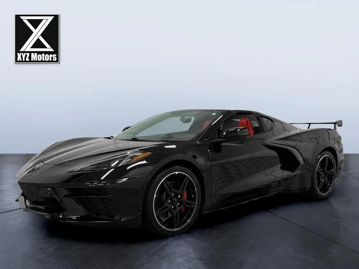 2023 Chevrolet Corvette 2LT photo 2