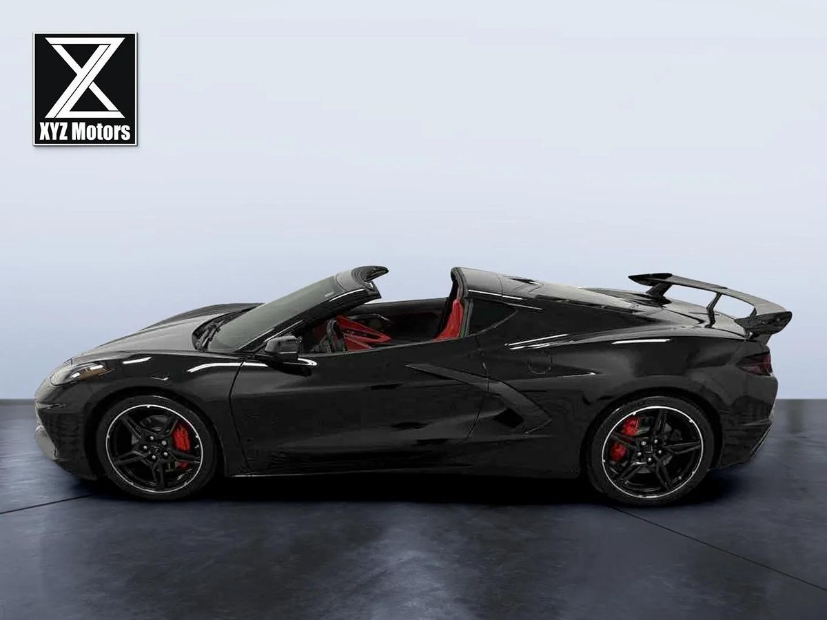 2023 Chevrolet Corvette 2LT photo 3