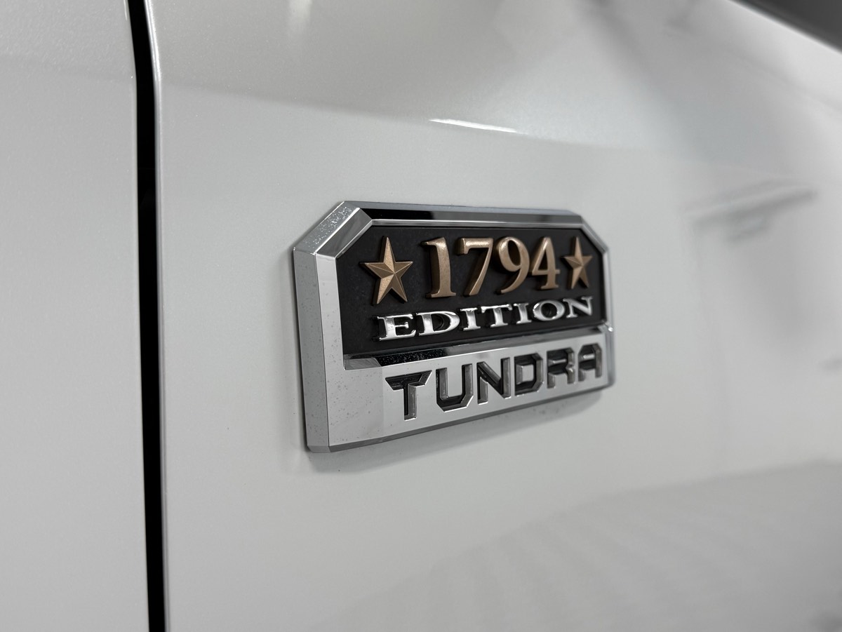 2021 Toyota Tundra Platinum Grade photo 9