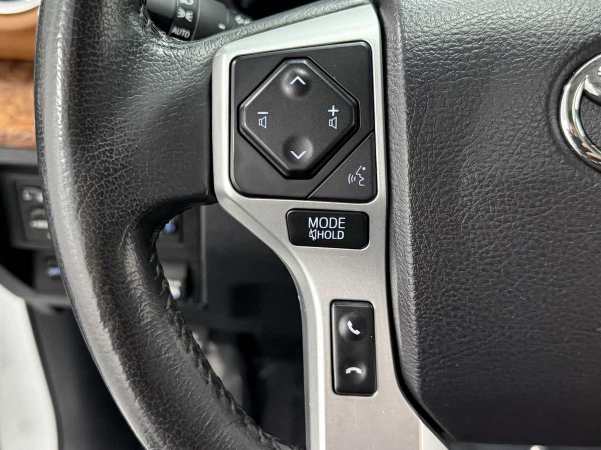 2021 Toyota Tundra Platinum Grade photo 19