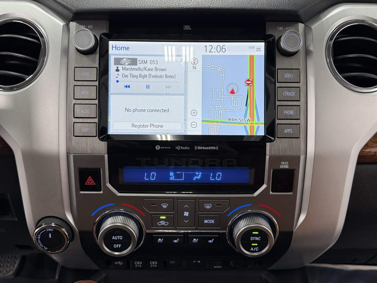 2021 Toyota Tundra Platinum Grade photo 25
