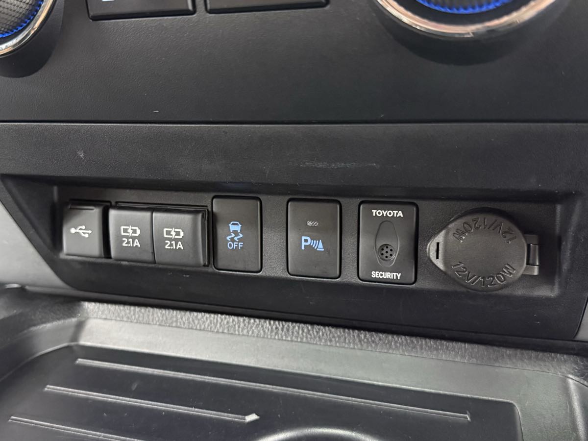 2021 Toyota Tundra Platinum Grade photo 28