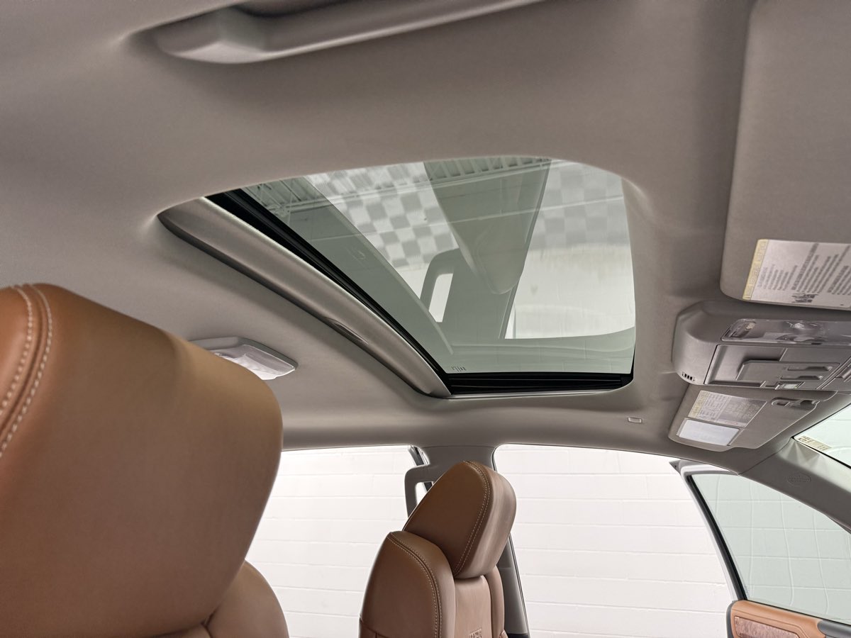 2021 Toyota Tundra Platinum Grade photo 30