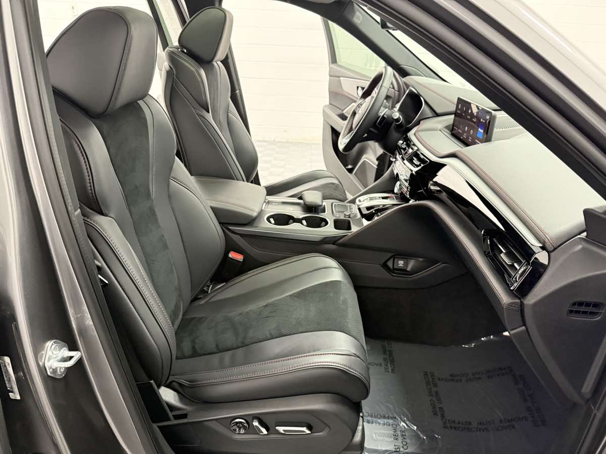 2024 Acura MDX SH-AWD A-Spec photo 16
