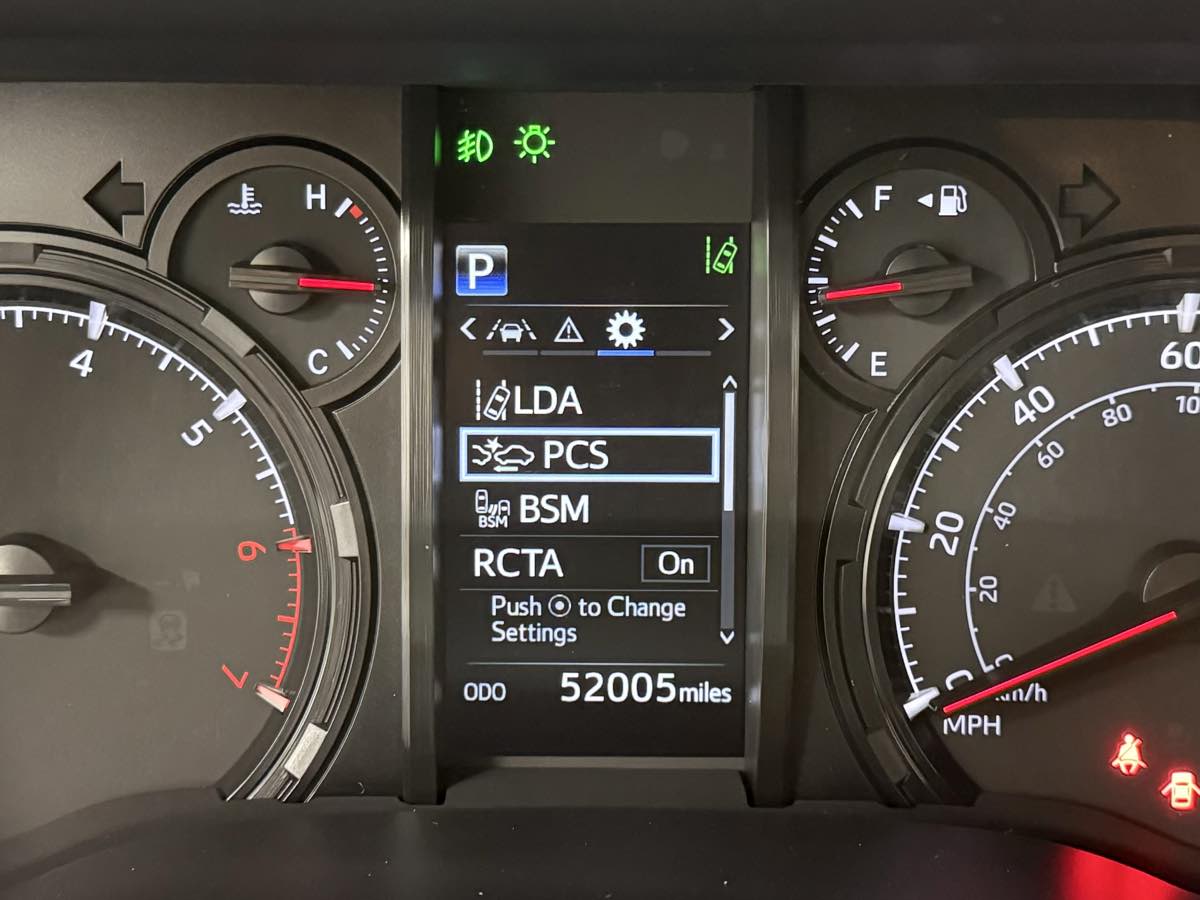 2024 Toyota 4Runner SR5 Premium photo 18