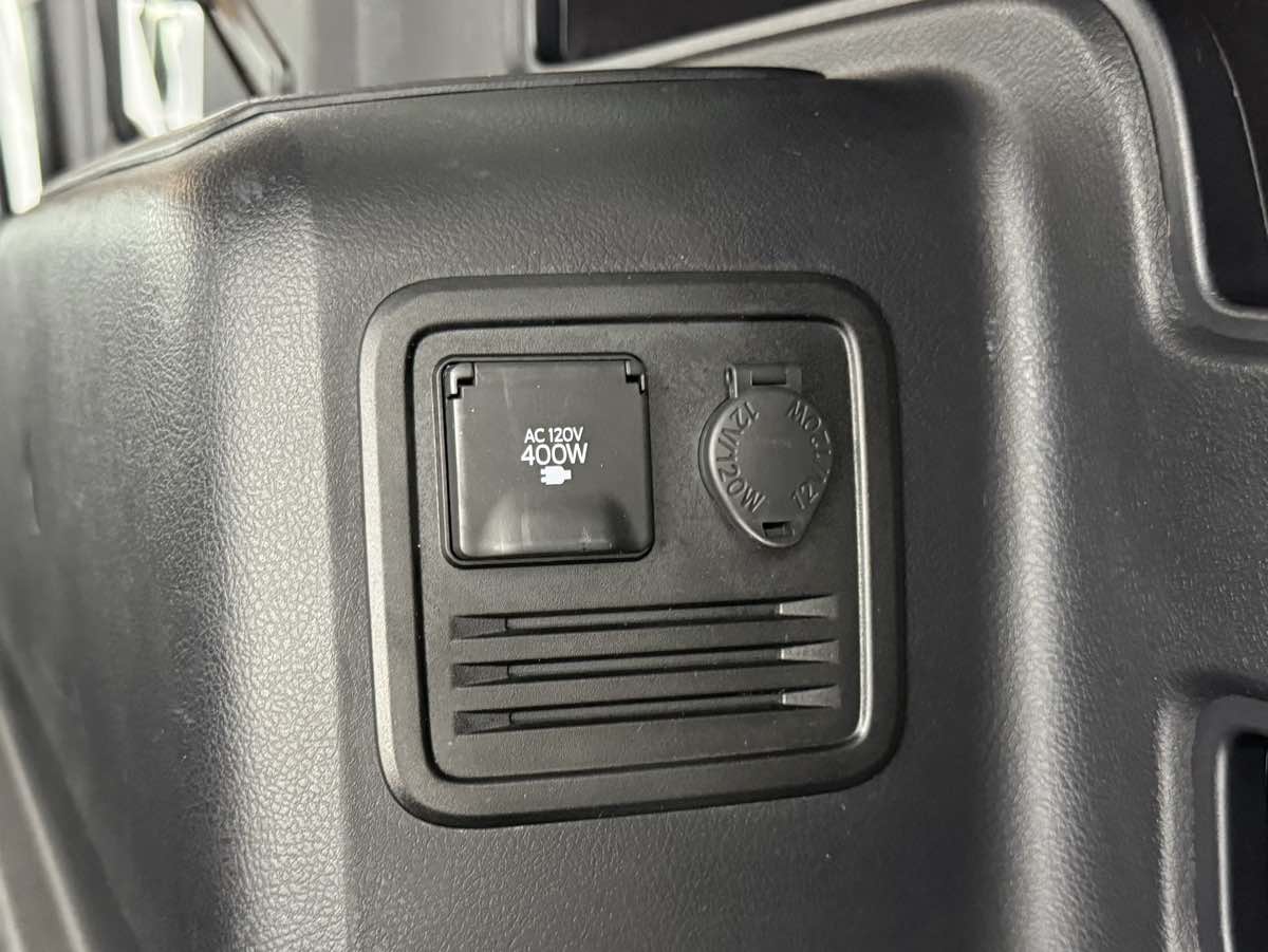 2024 Toyota 4Runner SR5 Premium photo 27