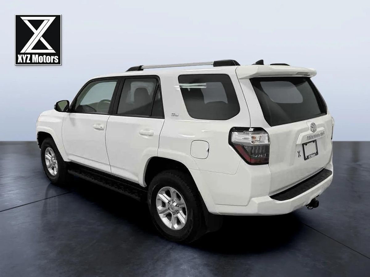 2024 Toyota 4Runner SR5 Premium photo 4