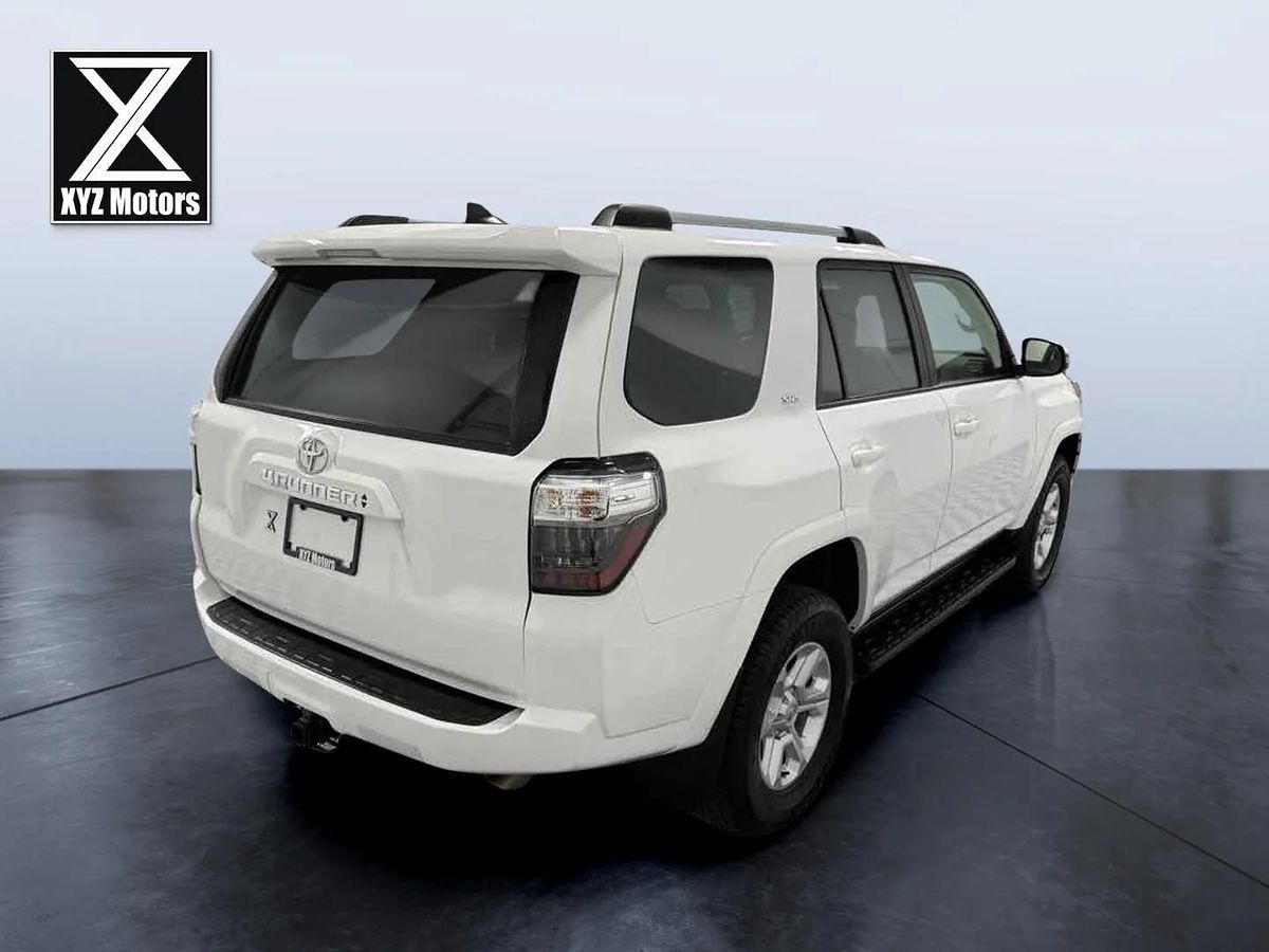 2024 Toyota 4Runner SR5 Premium photo 6