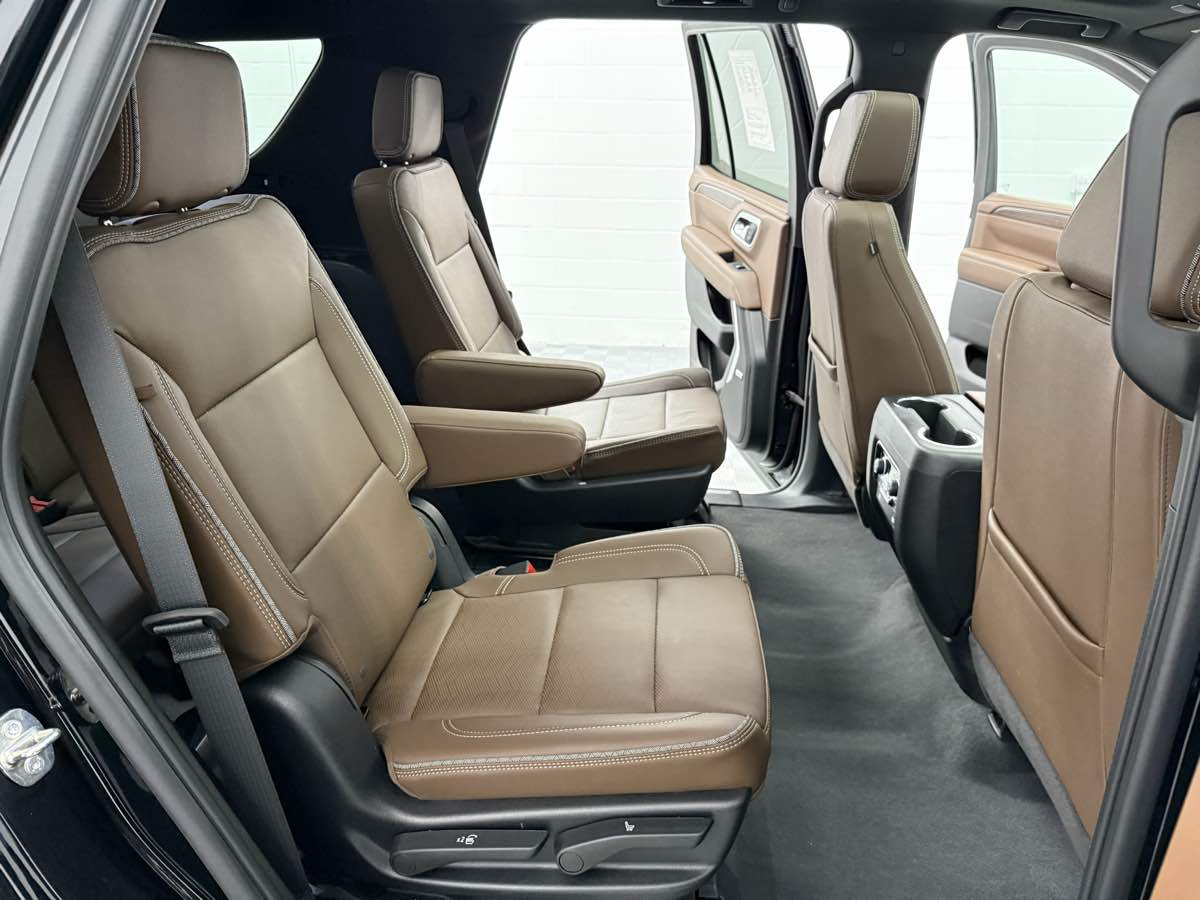 2023 Chevrolet Tahoe High Country photo 15