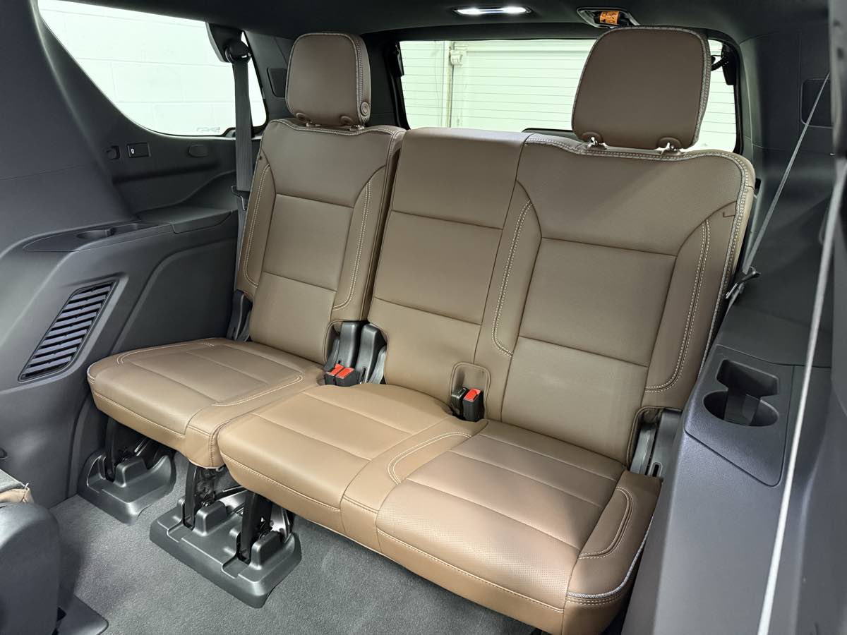2023 Chevrolet Tahoe High Country photo 16