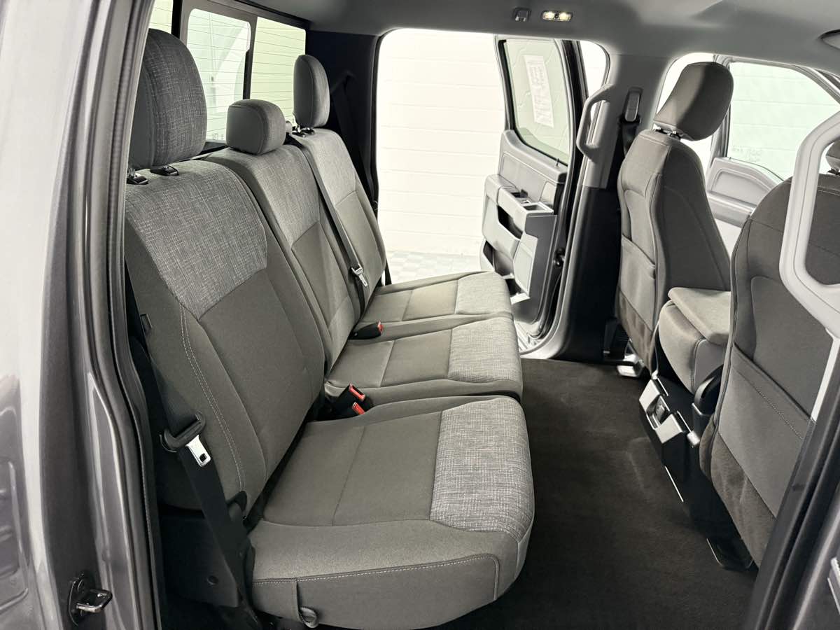 2022 Ford F-150 XLT photo 12