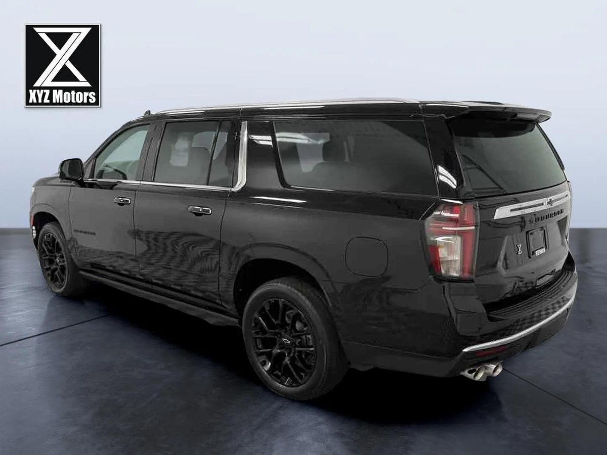 2023 Chevrolet Suburban High Country photo 4