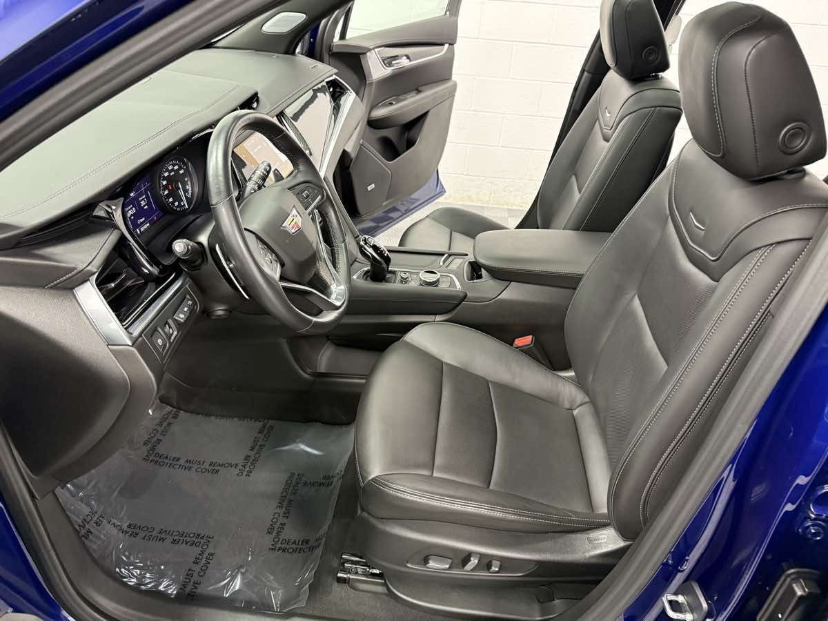 2024 Cadillac XT6 Sport photo 9