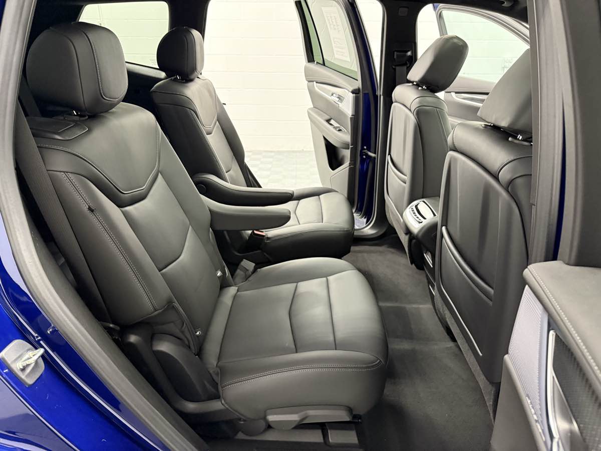 2024 Cadillac XT6 Sport photo 11