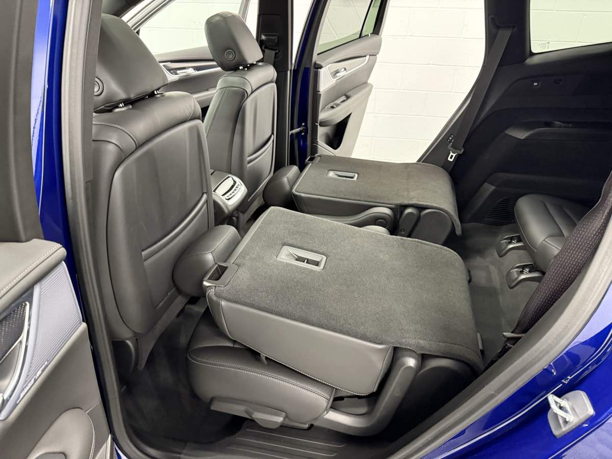 2024 Cadillac XT6 Sport photo 13