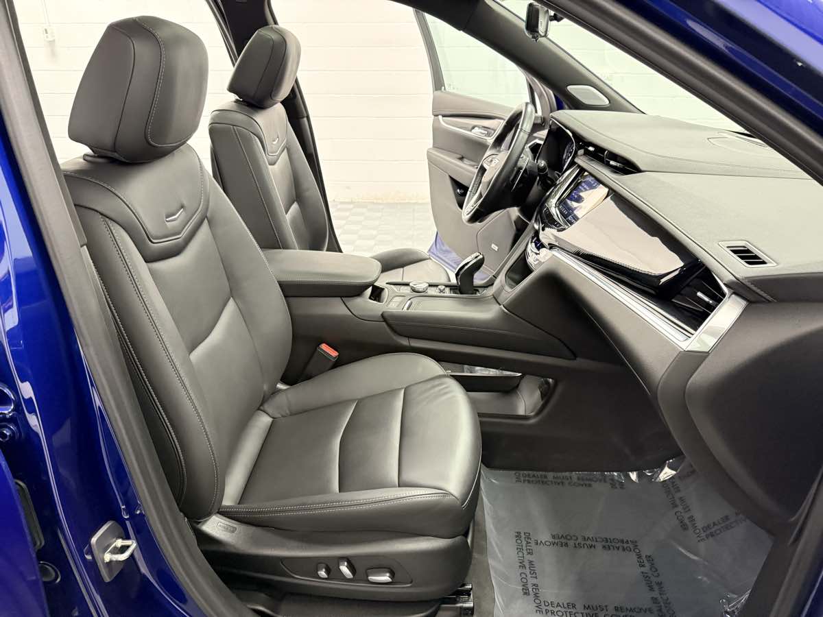 2024 Cadillac XT6 Sport photo 14