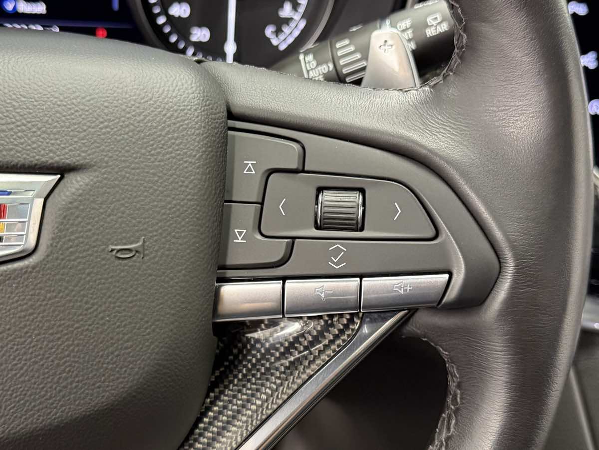 2024 Cadillac XT6 Sport photo 17