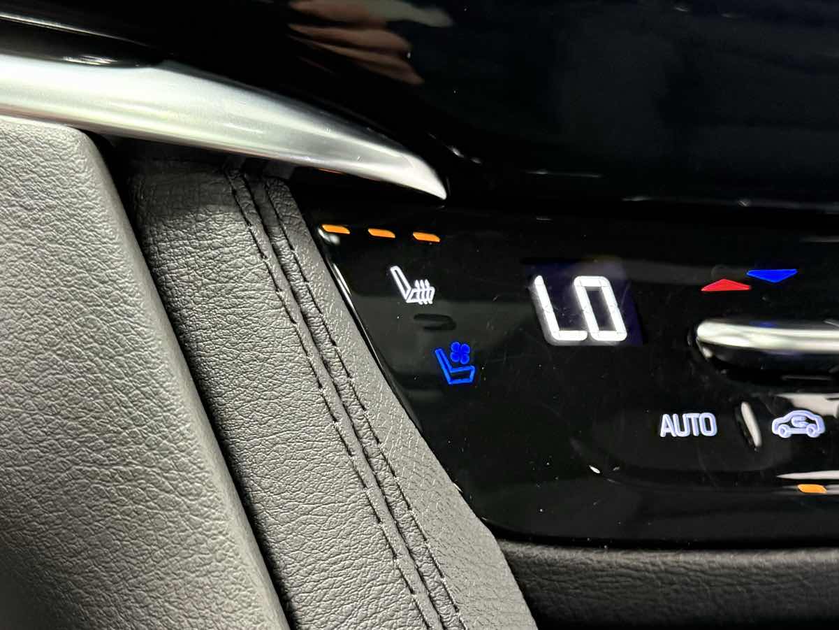 2024 Cadillac XT6 Sport photo 23