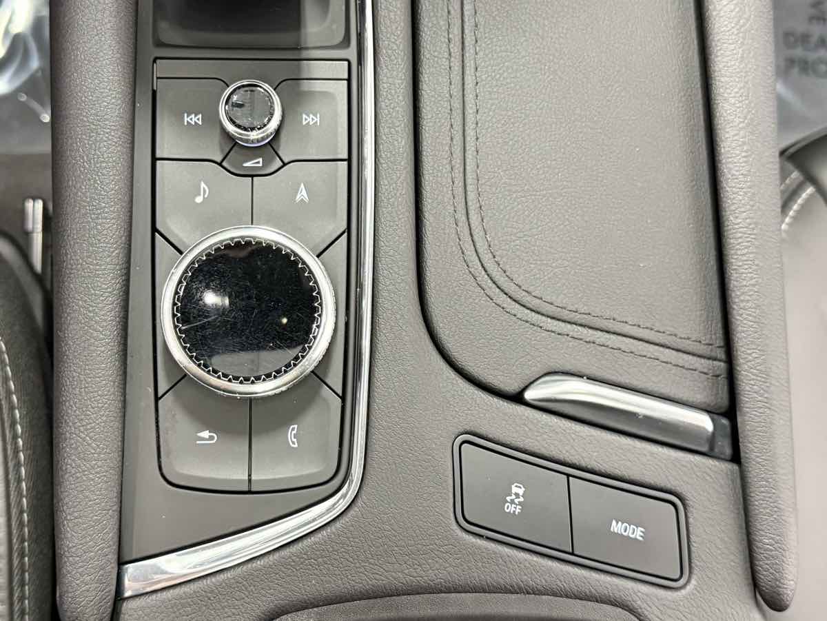 2024 Cadillac XT6 Sport photo 24