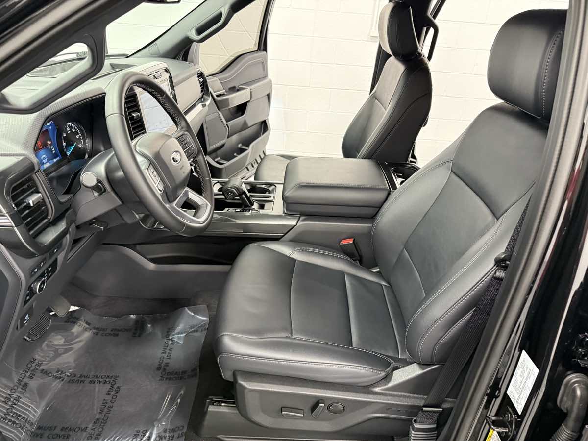 2023 Ford F-150 XLT photo 10