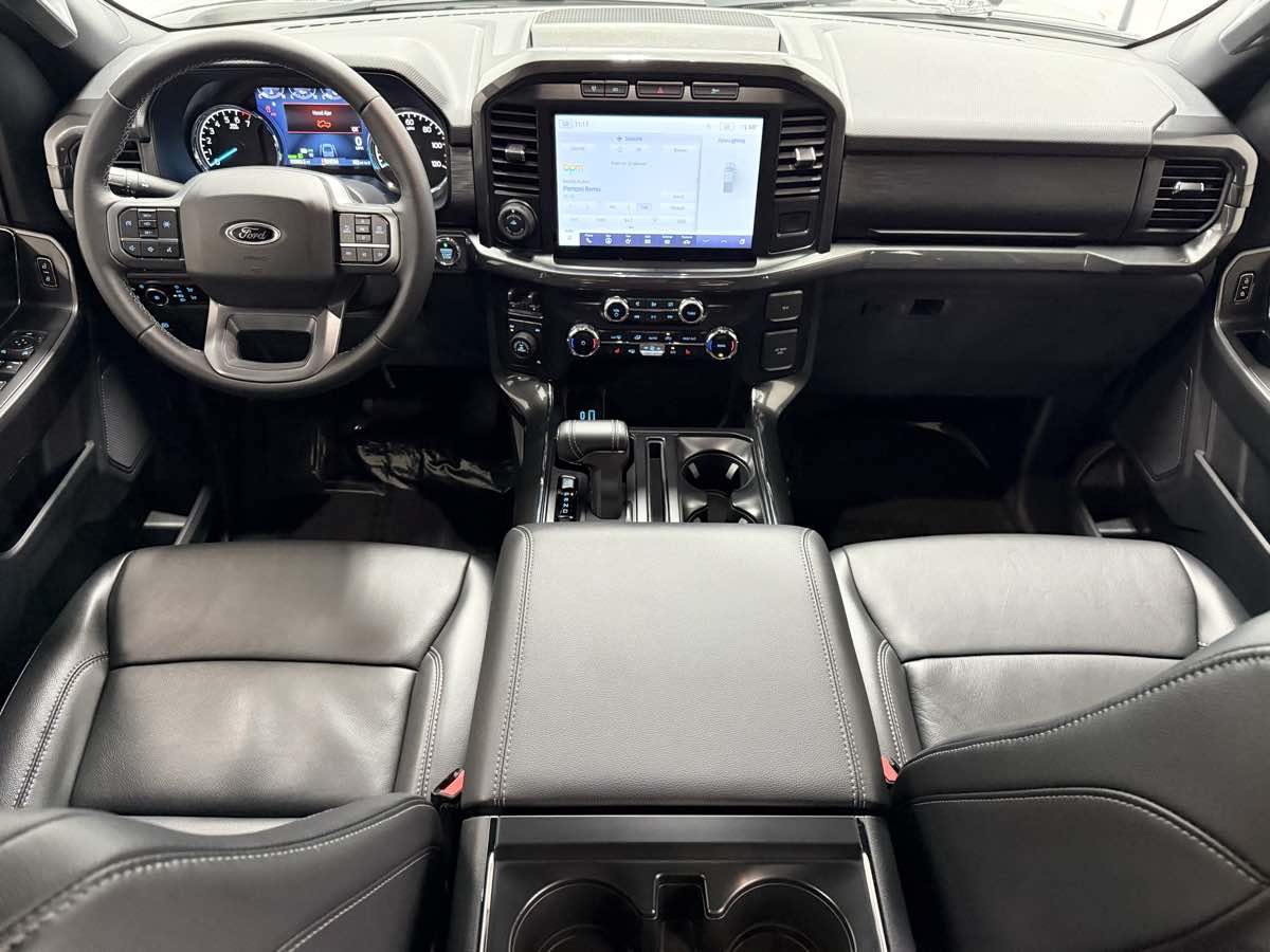 2023 Ford F-150 XLT photo 11