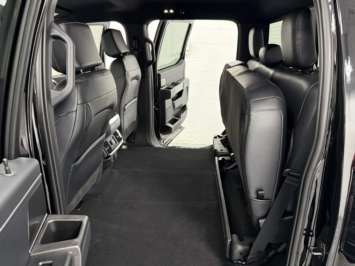 2023 Ford F-150 XLT photo 13