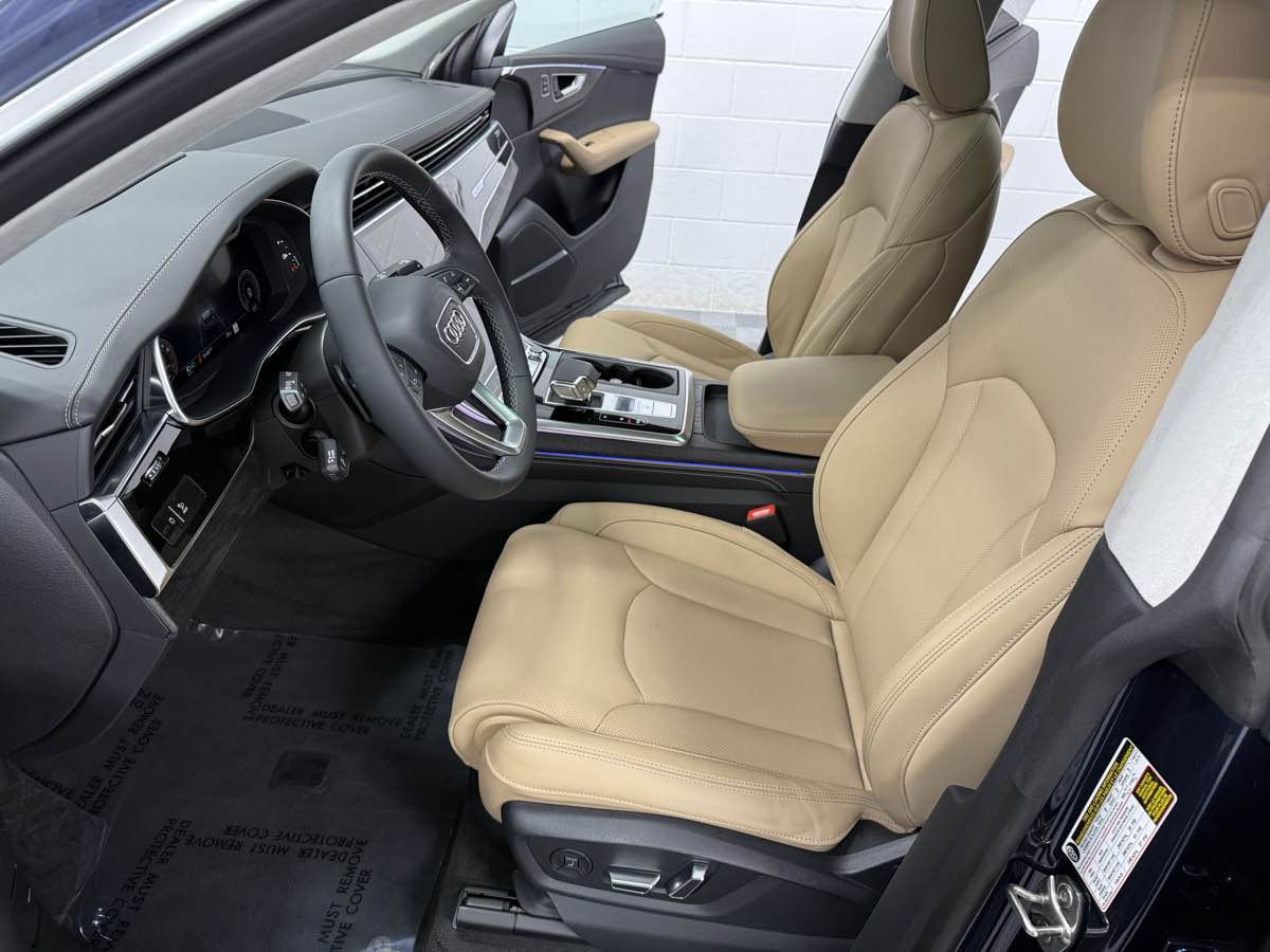 2025 Audi Q8 Prestige photo 10