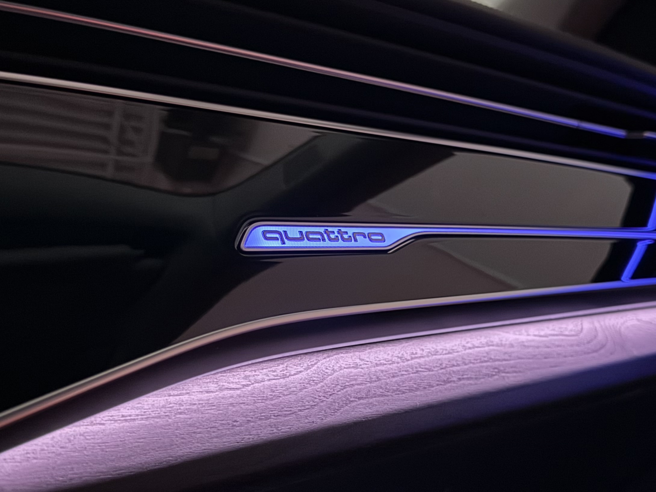 2025 Audi Q8 Prestige photo 15