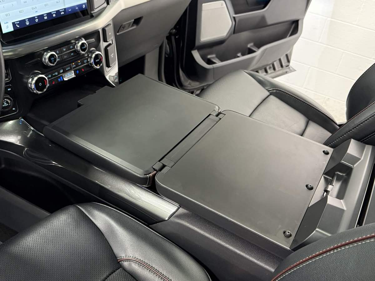 2022 Ford F-150 Lariat photo 28