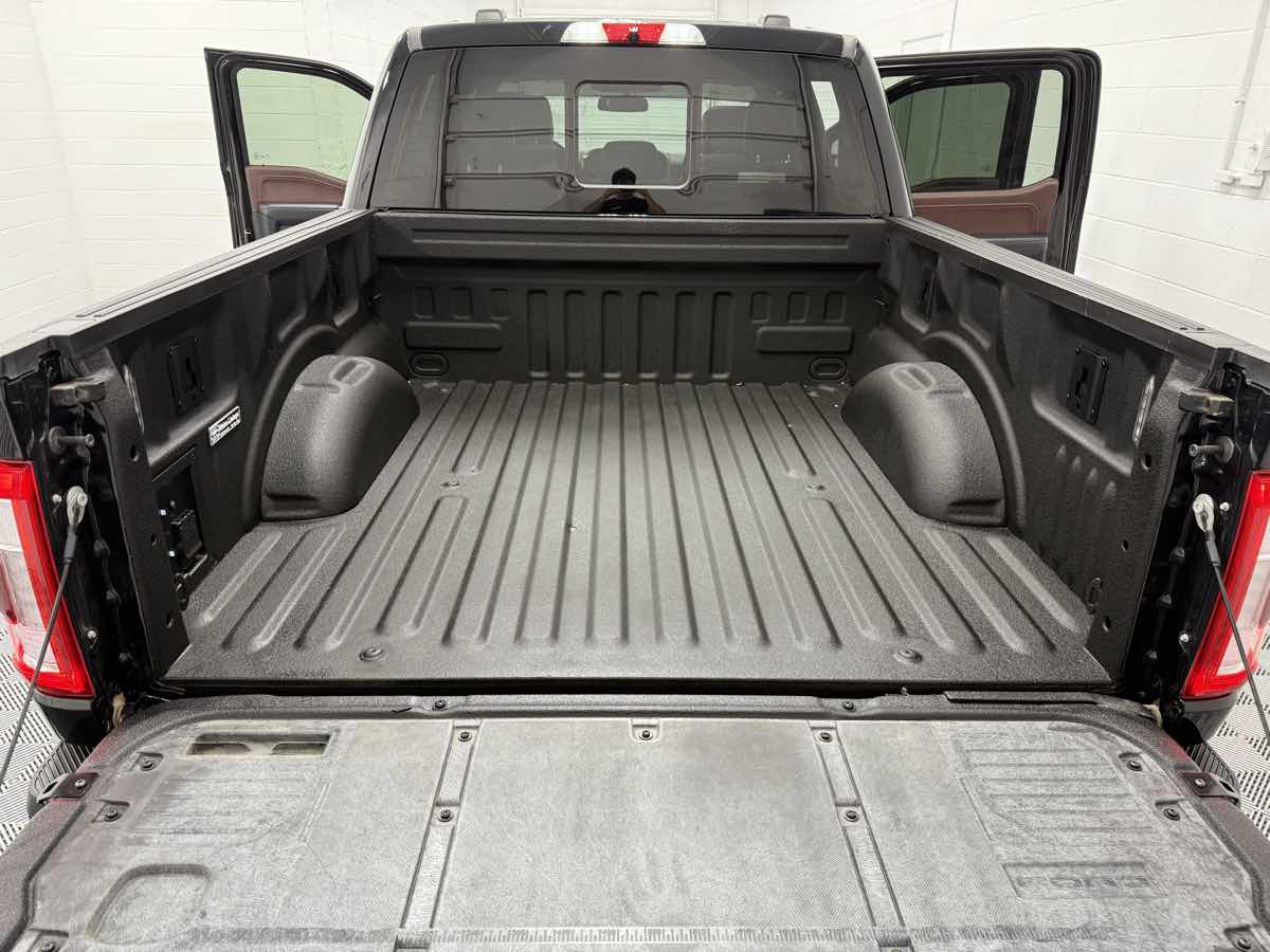2022 Ford F-150 Lariat photo 32