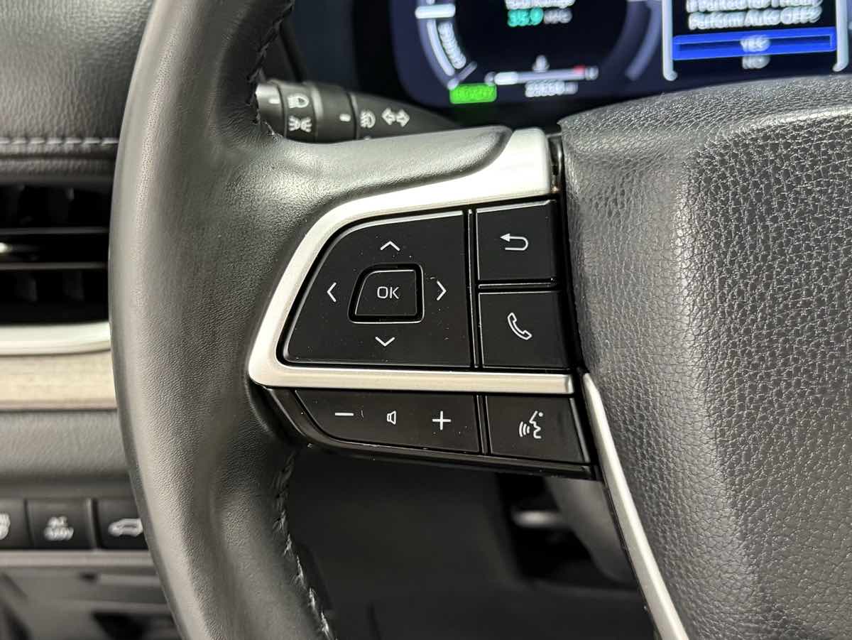 2024 Toyota Grand Highlander Hybrid Limited photo 17