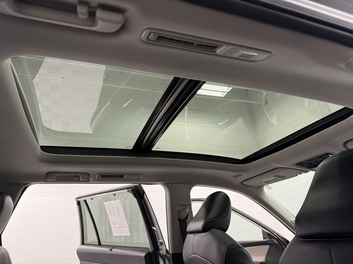 2024 Toyota Grand Highlander Hybrid Limited photo 29