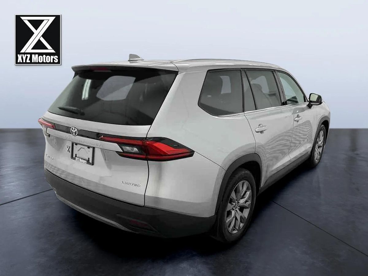 2024 Toyota Grand Highlander Hybrid Limited photo 6