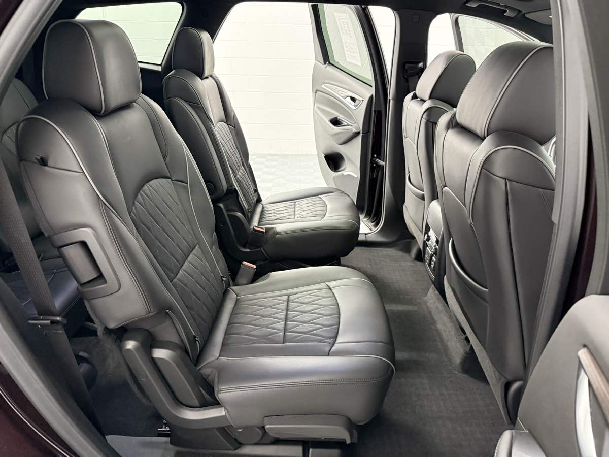 2024 Buick Enclave Avenir photo 13