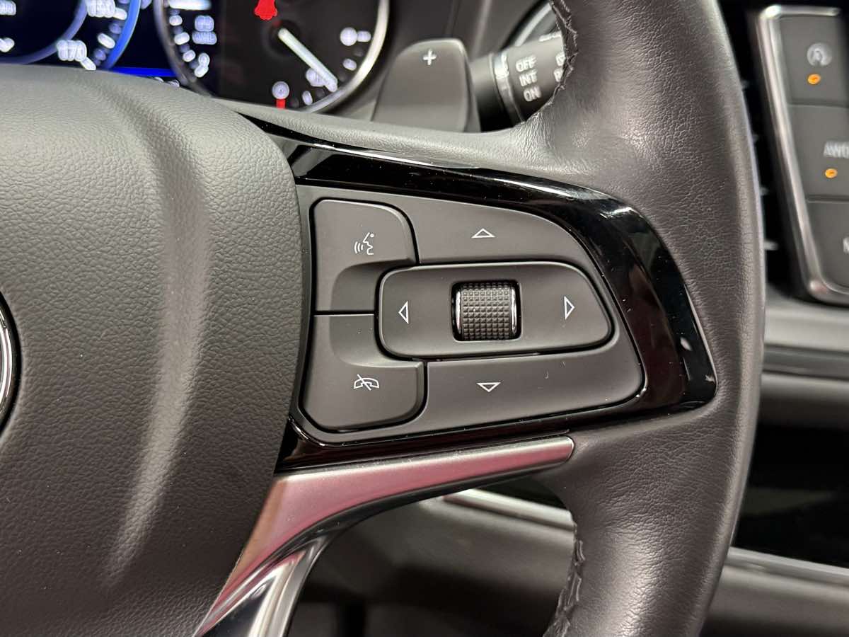 2024 Buick Enclave Avenir photo 19