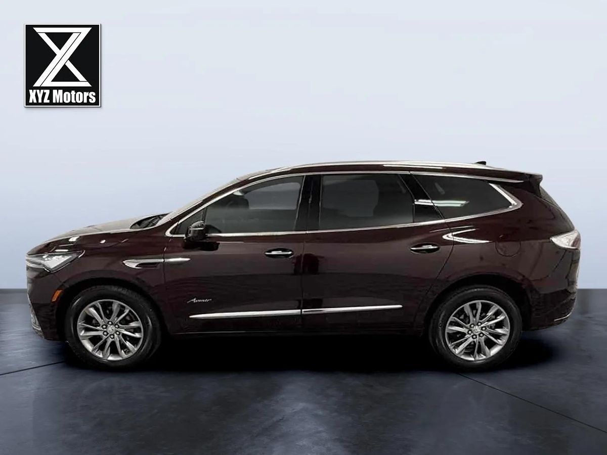 2024 Buick Enclave Avenir photo 3