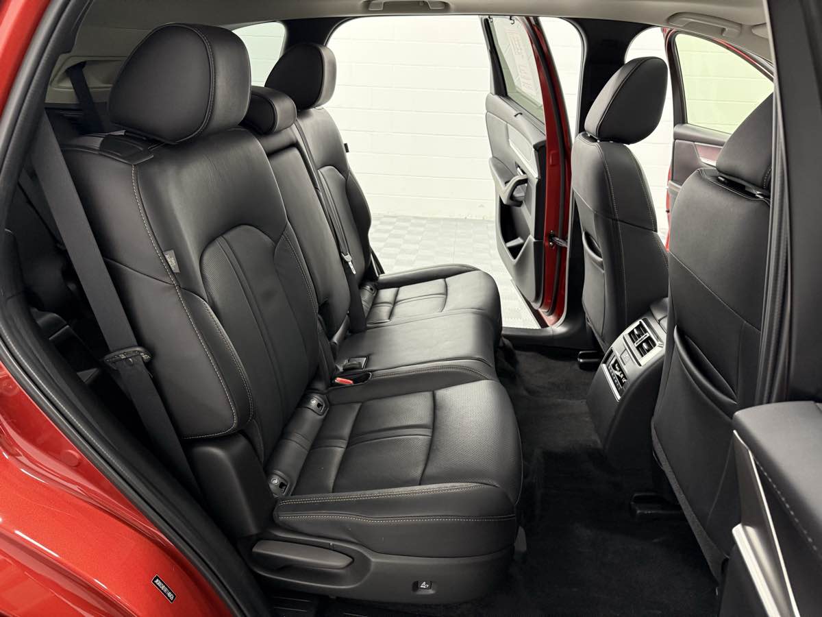 2024 Mazda CX-90 3.3 Turbo Preferred Plus photo 11