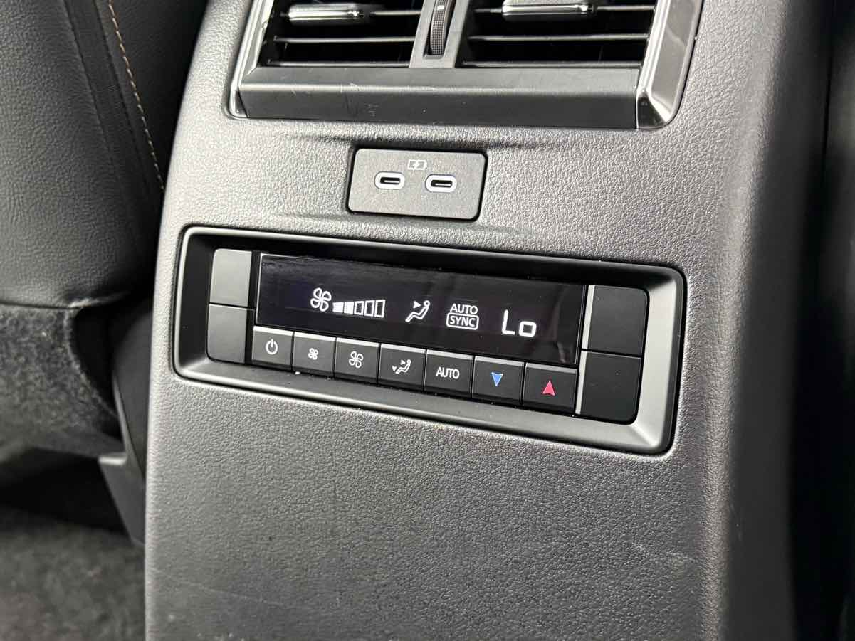 2024 Mazda CX-90 3.3 Turbo Preferred Plus photo 28