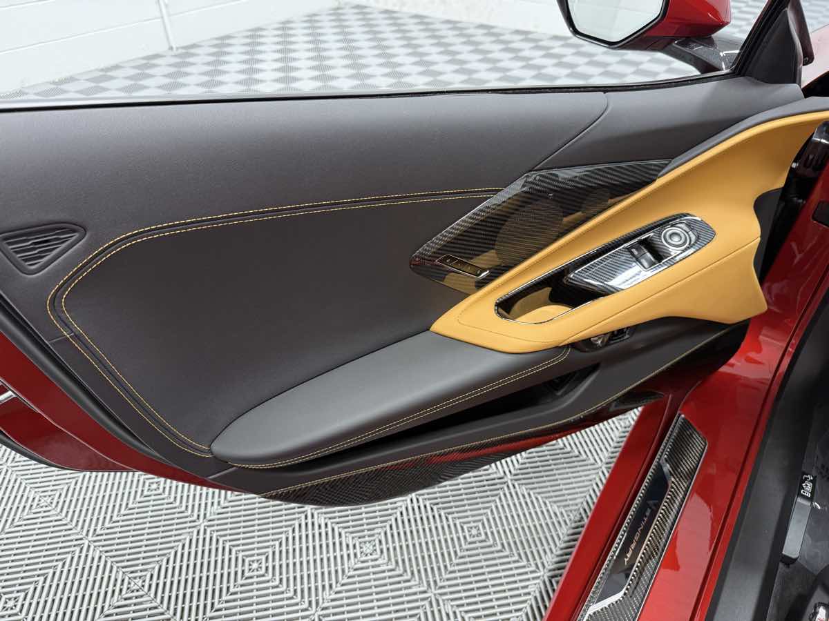 2023 Chevrolet Corvette 2LT photo 15
